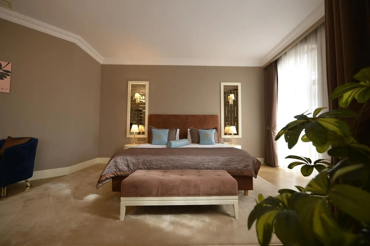 Royal Casino & Hotel Batumi 5*,  Georgia